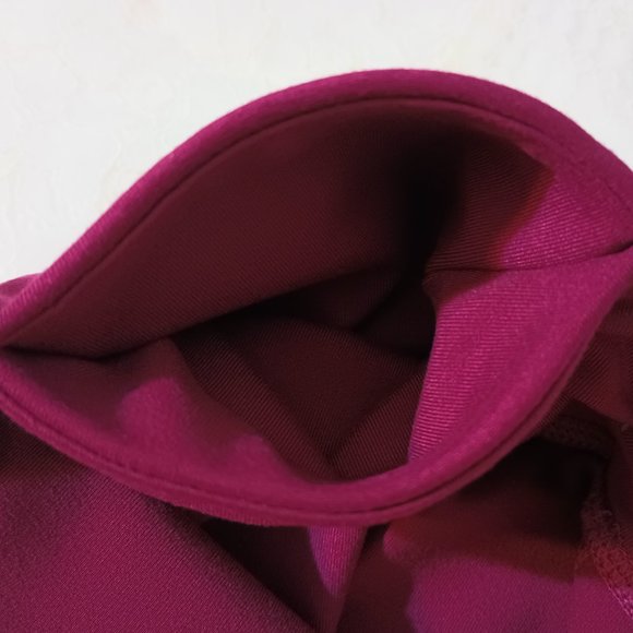 EUC ~ Gap Fit Blackout Technology High Compression Leggings (Size: Small) - Picture 3 of 4